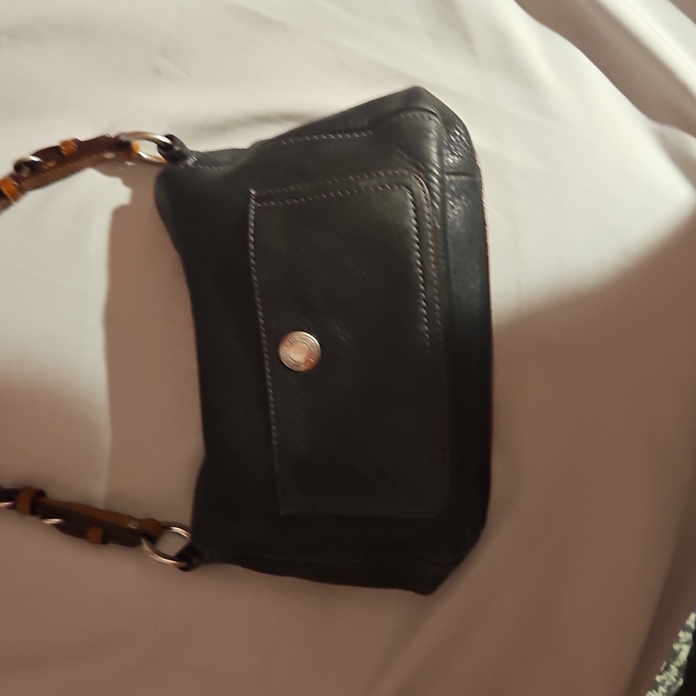 Elegant Black Leather Handbag